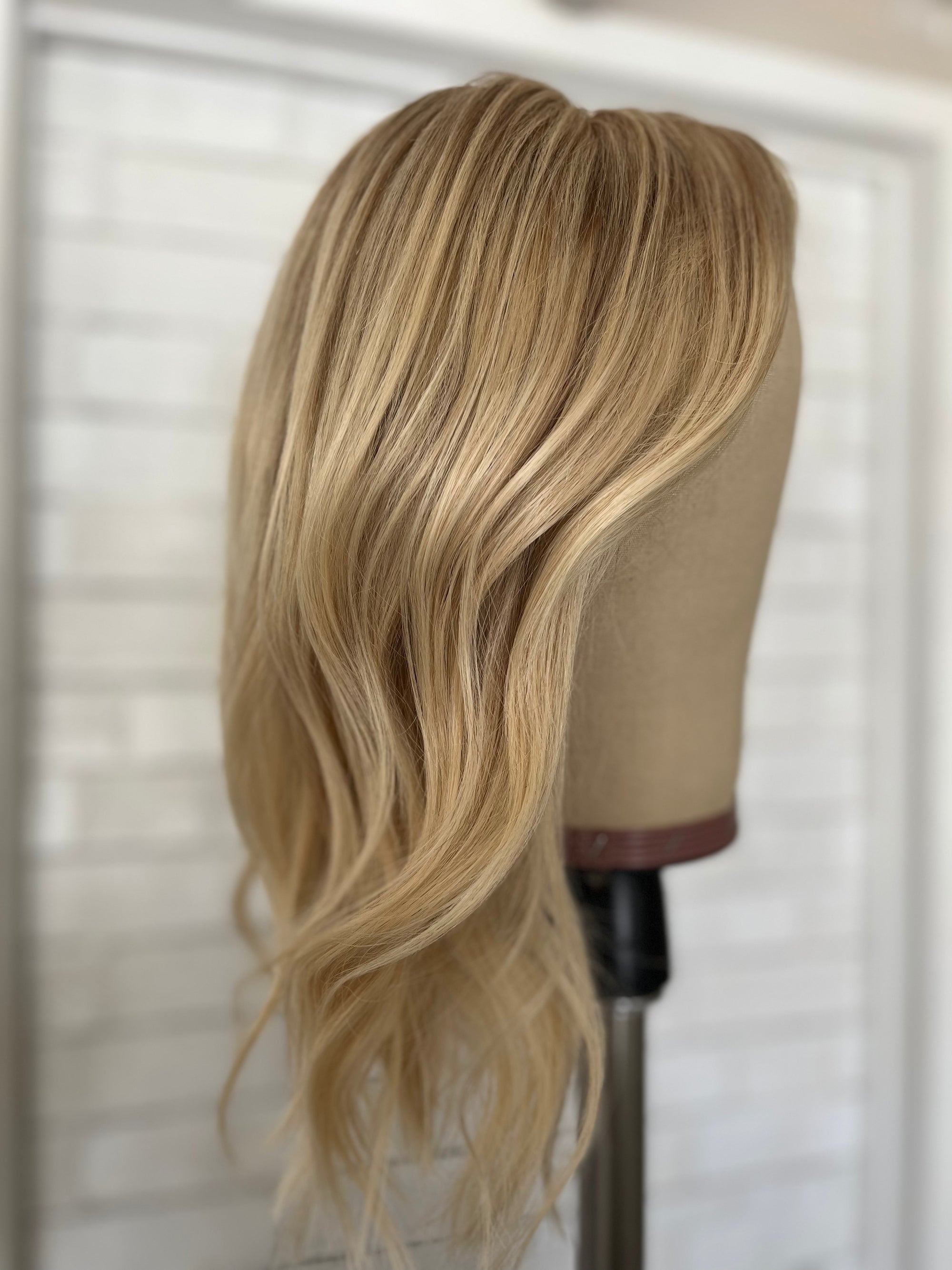 "Edie" Small HD 14" Full Lace Wig