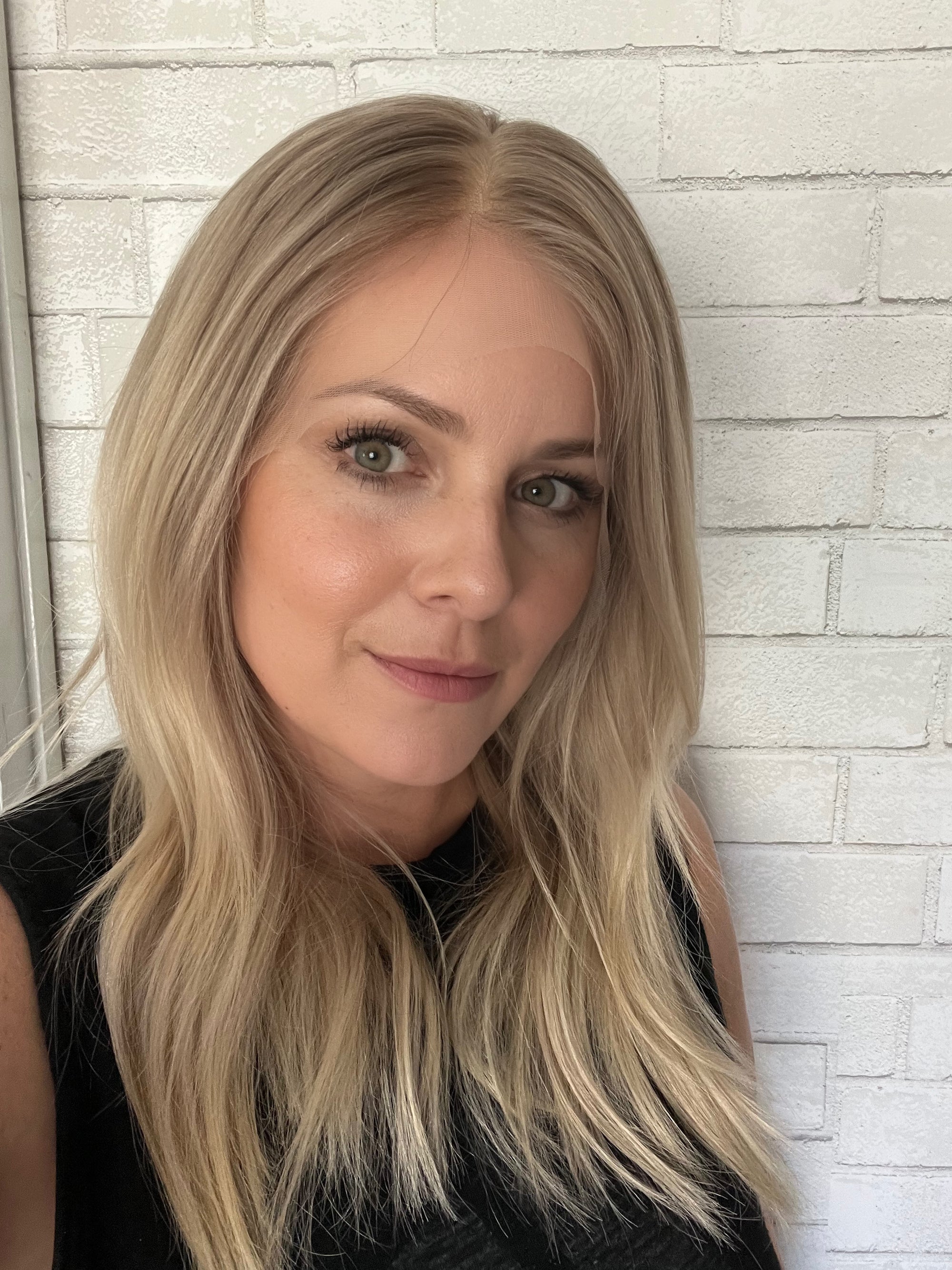 "Emma" Transparent 17" Lace Front Wig