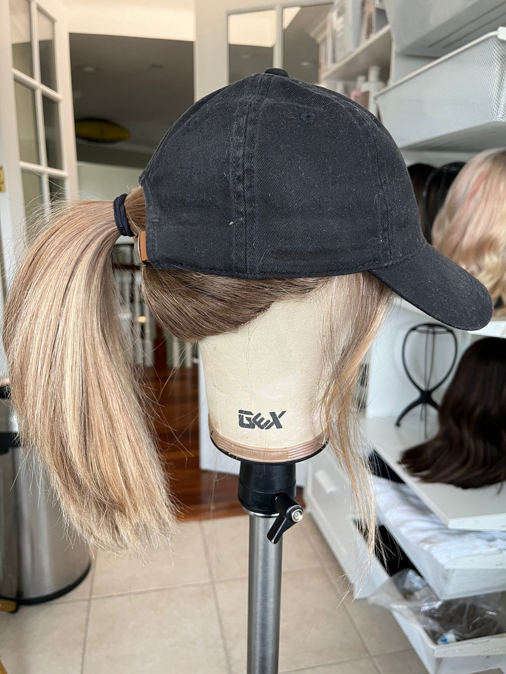 "Claire" Pony tail wig - Size S/M