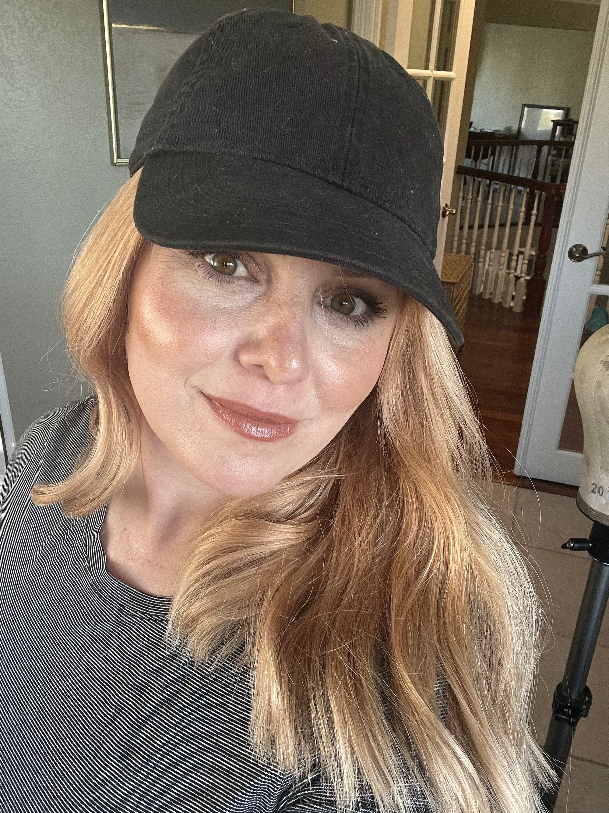 "Lindsay" 18" Hat Wig
