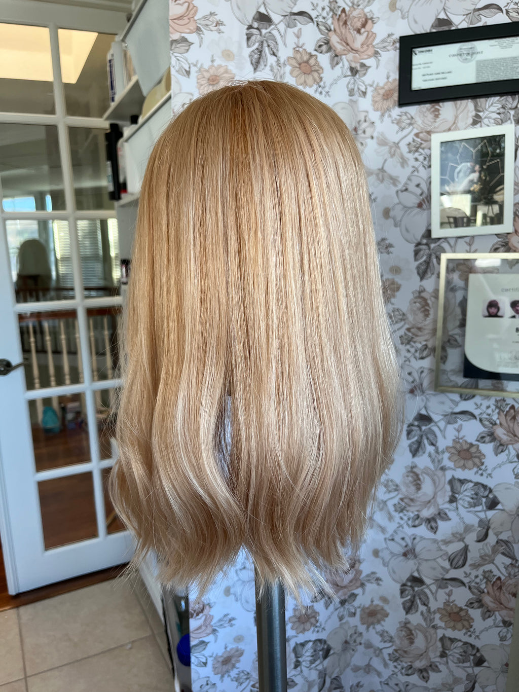 "Lindsay" 18" Hat Wig