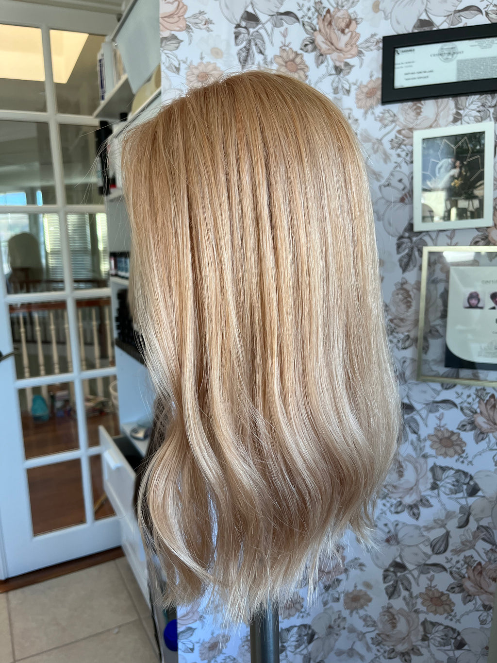 "Lindsay" 18" Hat Wig