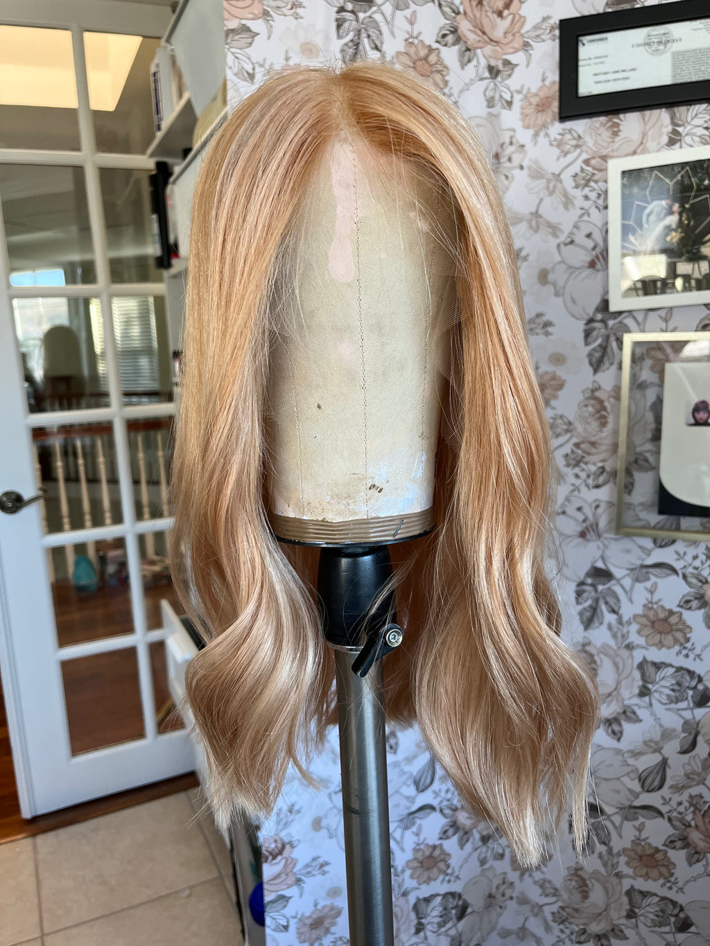 "Lindsay" 18" Hat Wig