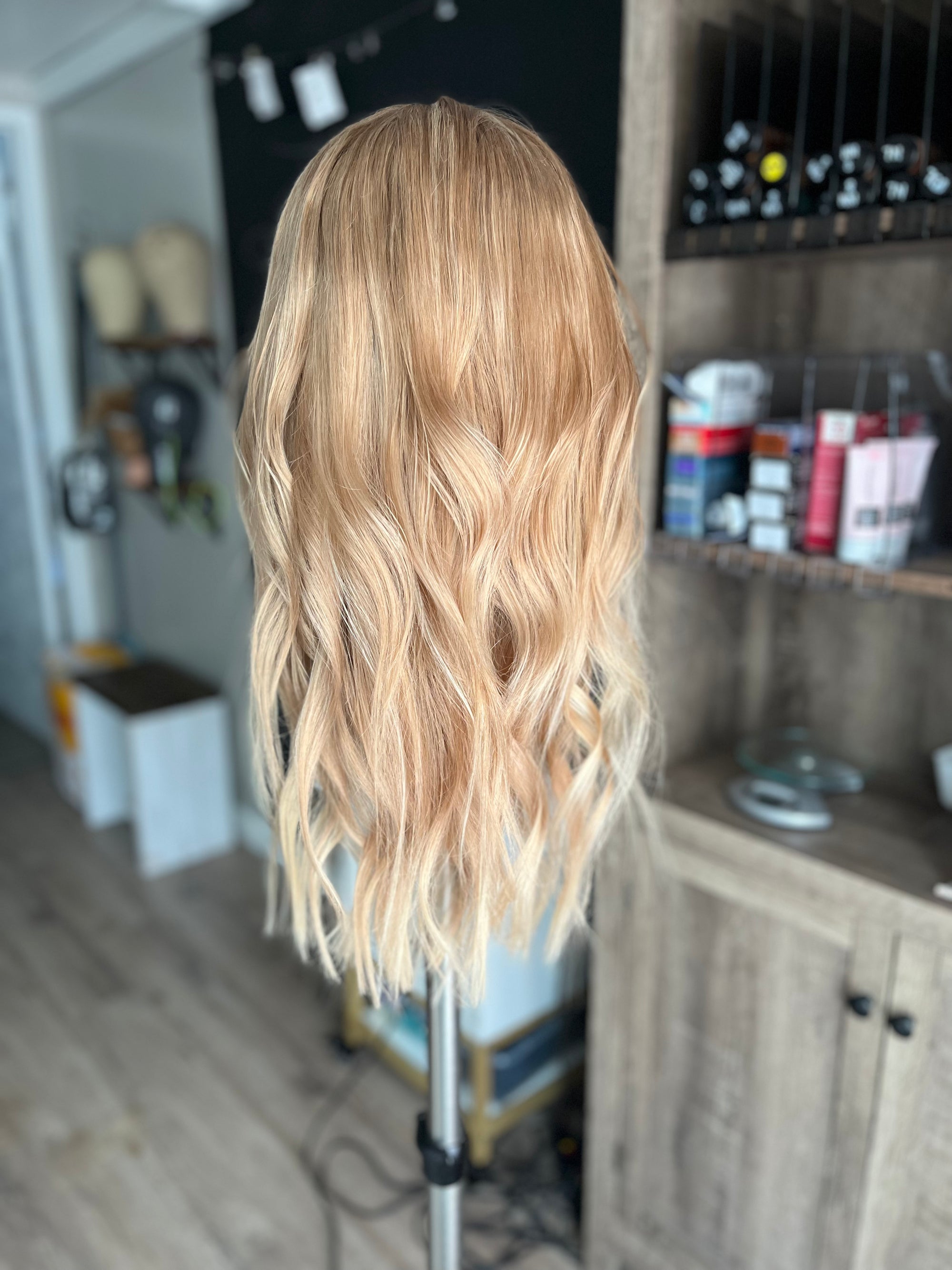 "Kelly" 18' Transparent Lace Frontal Wig