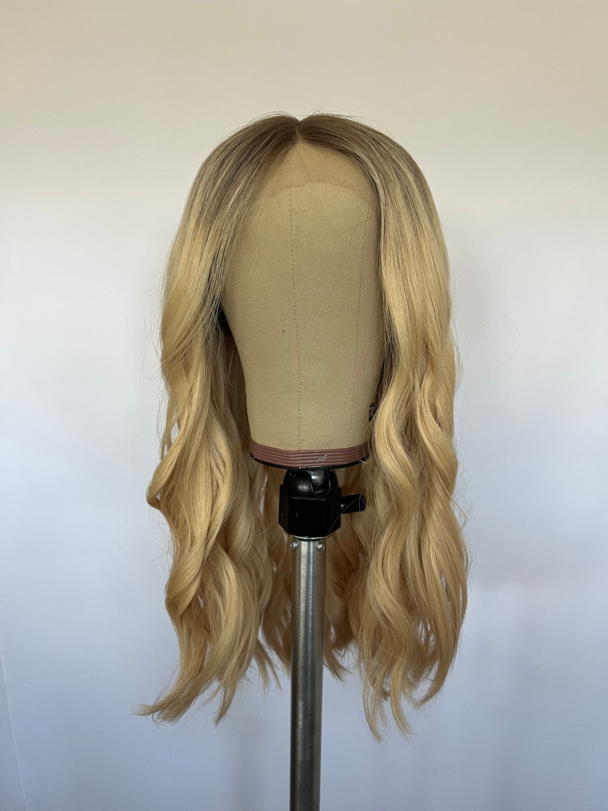 'The Newport Edit' Deposit: (M ) 23"