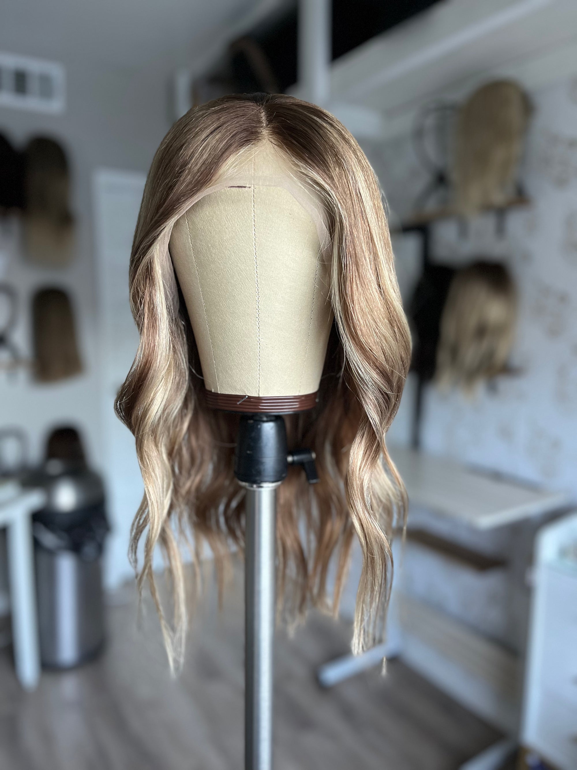 "Meg" 20" Transparent Lace Frontal