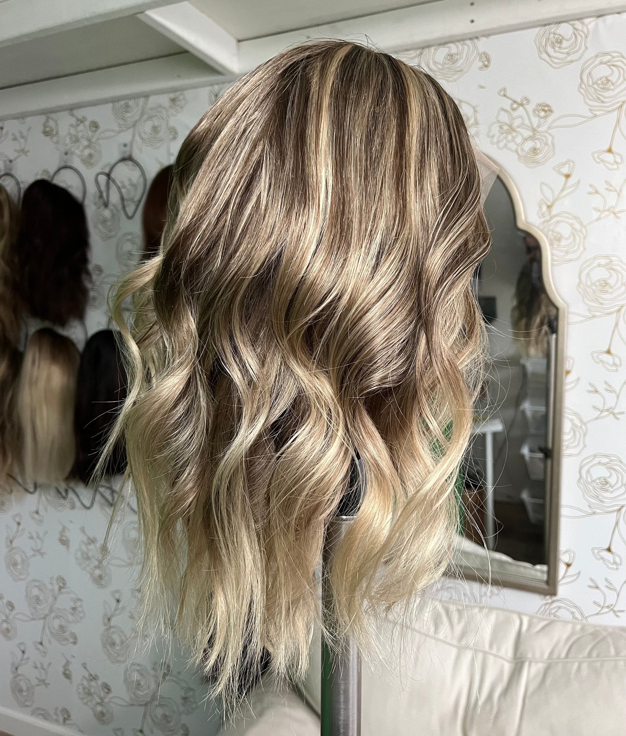 "Genna" 16" Transparent Lace Frontal